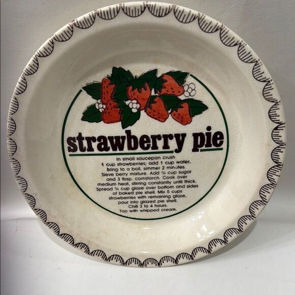 Strawberry Pie Ceramic Pie Plate Recipe 10 In X 1 1/4 In Round Beige Brown Red - Picture 3 of 9